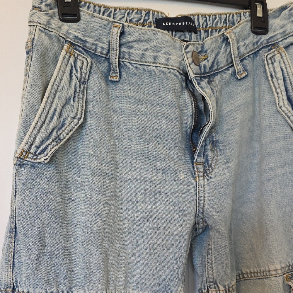 Aeropostale Light Blue Low Rise Cargo Jeans - Picture 2 of 4